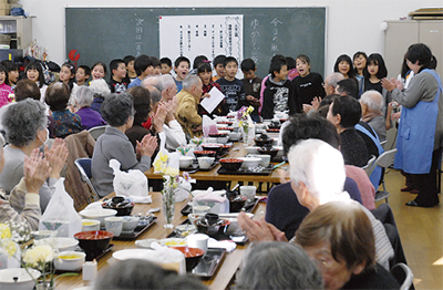 昼食会お楽しみ